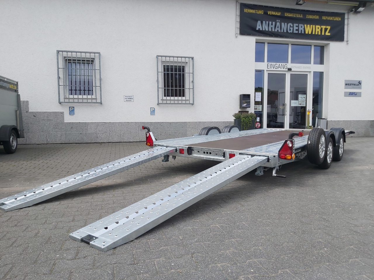 Autotransporter Anhänger Brian James A4 Transporter 450x200cm black X Rampen 240cm Stützen Alufelgen silver 2600kg: das Bild 8
