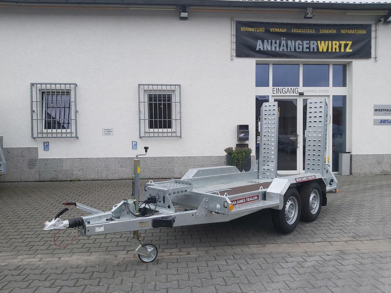 Brian James Digger Plant 543-2813-27 280x130cm Schaufelablage Rampen Reserverad 2700kg Aktion - Baumaschinenanhänger: das Bild 5 Brian James Digger Plant 543-2813-27 280x130cm Schaufelablage Rampen Reserverad 2700kg Aktion - Baumaschinenanhänger: das Bild 5