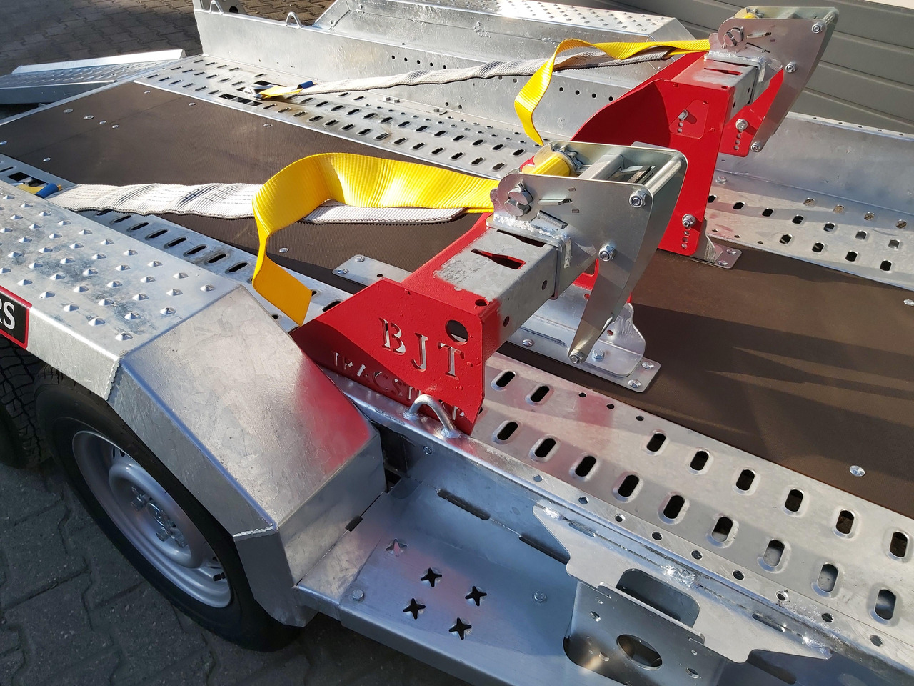 Brian James Digger Plant 543-2813-27 280x130cm Schaufelablage Rampen Trac Strap System 2700kg - Baumaschinenanhänger: das Bild 4 Brian James Digger Plant 543-2813-27 280x130cm Schaufelablage Rampen Trac Strap System 2700kg - Baumaschinenanhänger: das Bild 4