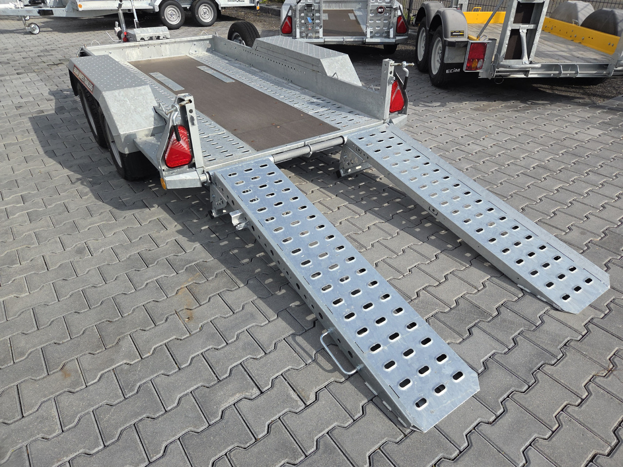 Brian James Digger Plant 543-2813-35 280x130cm Auffahrrampen klappbar Reserverad 3500kg - Baumaschinenanhänger: das Bild 5 Brian James Digger Plant 543-2813-35 280x130cm Auffahrrampen klappbar Reserverad 3500kg - Baumaschinenanhänger: das Bild 5