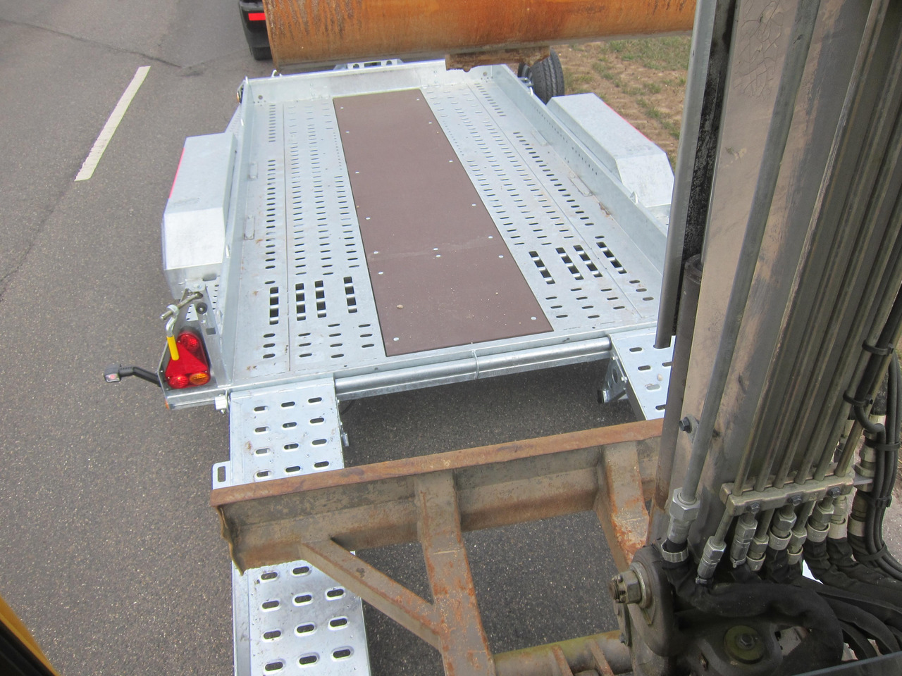 Brian James Digger Plant 543-3217-35 320x170cm Schaufelablage Rampen Reserverad 3500kg - Baumaschinenanhänger: das Bild 4 Brian James Digger Plant 543-3217-35 320x170cm Schaufelablage Rampen Reserverad 3500kg - Baumaschinenanhänger: das Bild 4