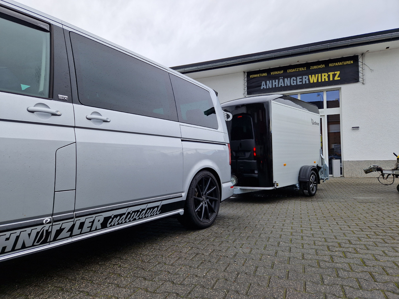 Cargo Roadster 300 300x150x184cm Alu Poly black Seitentür Alufelgen Pullman 100 km/H 1300kg – Leasing Cargo Roadster 300 300x150x184cm Alu Poly black Seitentür Alufelgen Pullman 100 km/H 1300kg: das Bild 11