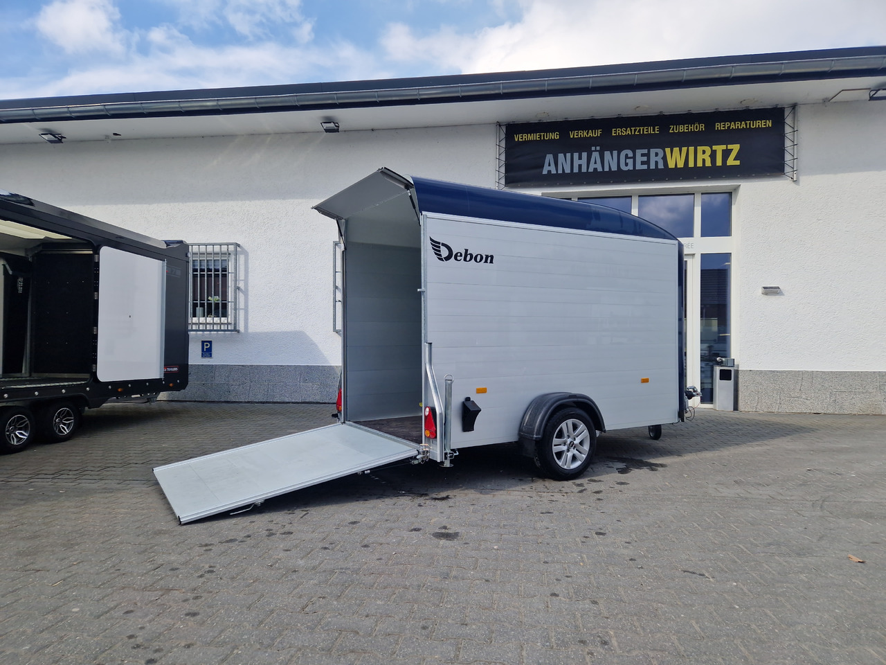 Cargo Roadster 300 300x150x184cm Alu Poly royal blau Alufelgen Pullman 100km/H 1300kg - Koffer Anhänger: das Bild 4 Cargo Roadster 300 300x150x184cm Alu Poly royal blau Alufelgen Pullman 100km/H 1300kg - Koffer Anhänger: das Bild 4