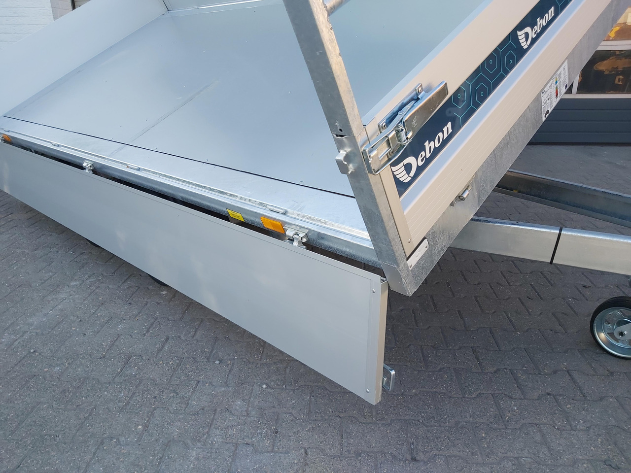 Cheval Liberte Kipper PW 3.6 Elektro Profi Rampen Stützen 360x180x35 3500kg Top Aktion - Kipper Anhänger: das Bild 5 Cheval Liberte Kipper PW 3.6 Elektro Profi Rampen Stützen 360x180x35 3500kg Top Aktion - Kipper Anhänger: das Bild 5