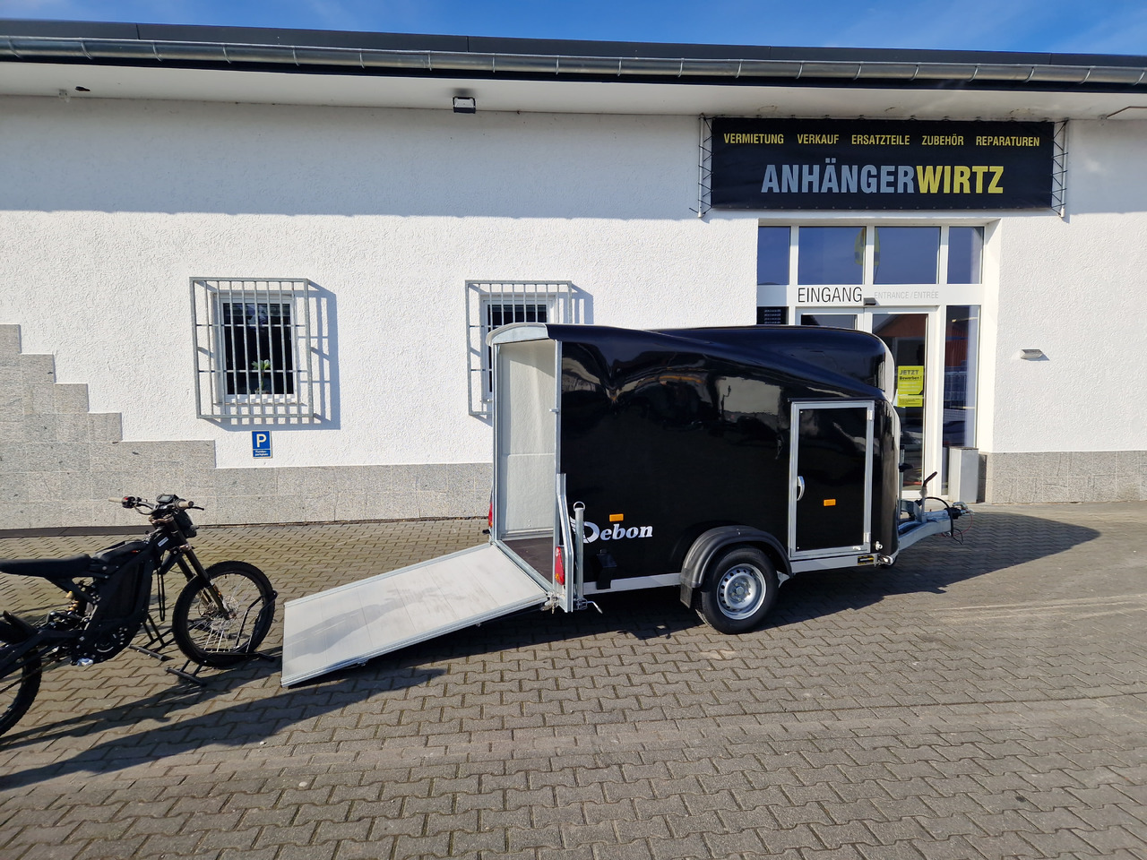 Debon Cargo 1300 300x152x168cm black Seitentür aerodynamik Pullman II 100km/H 1300kg Februar Aktion - Koffer Anhänger: das Bild 3 Debon Cargo 1300 300x152x168cm black Seitentür aerodynamik Pullman II 100km/H 1300kg Februar Aktion - Koffer Anhänger: das Bild 3