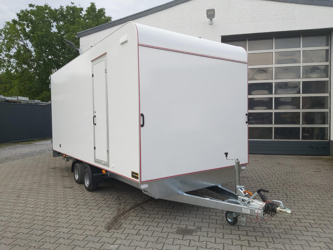 Hochlader Koffer TFSP 500T.00 500x220x210cm aero Zurrsytem Seitentür 10" (XXL) 100km/H 3000kg - Koffer Anhänger: das Bild 1 Hochlader Koffer TFSP 500T.00 500x220x210cm aero Zurrsytem Seitentür 10" (XXL) 100km/H 3000kg - Koffer Anhänger: das Bild 1