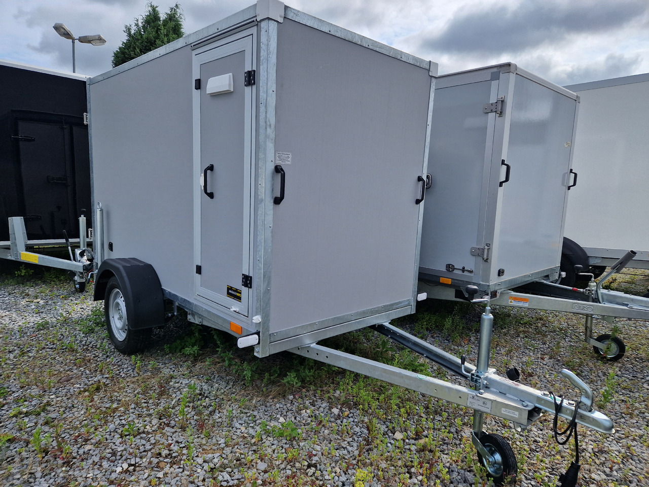 Kargo TFDG 250.00 250x125x150cm Seitentür Zurrsystem 100km/H 750kg Abverkauf - Koffer Anhänger: das Bild 1 Kargo TFDG 250.00 250x125x150cm Seitentür Zurrsystem 100km/H 750kg Abverkauf - Koffer Anhänger: das Bild 1