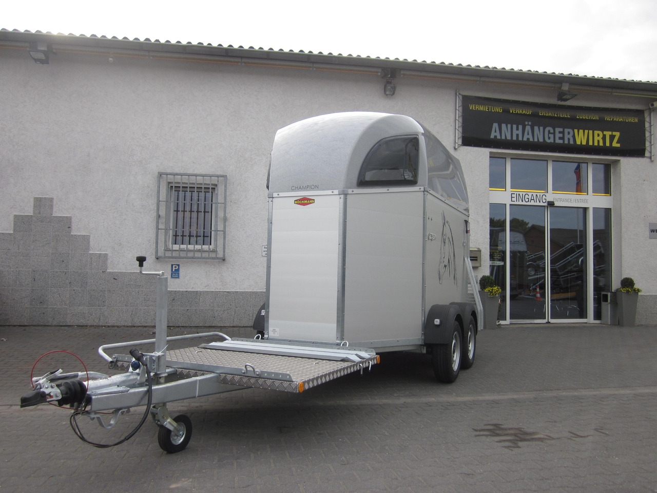 Pferdeanhänger Böckmann Champion C Kutschentransport CFF+ 100 km/H 2700kg - Pferdeanhänger: das Bild 1 Pferdeanhänger Böckmann Champion C Kutschentransport CFF+ 100 km/H 2700kg - Pferdeanhänger: das Bild 1