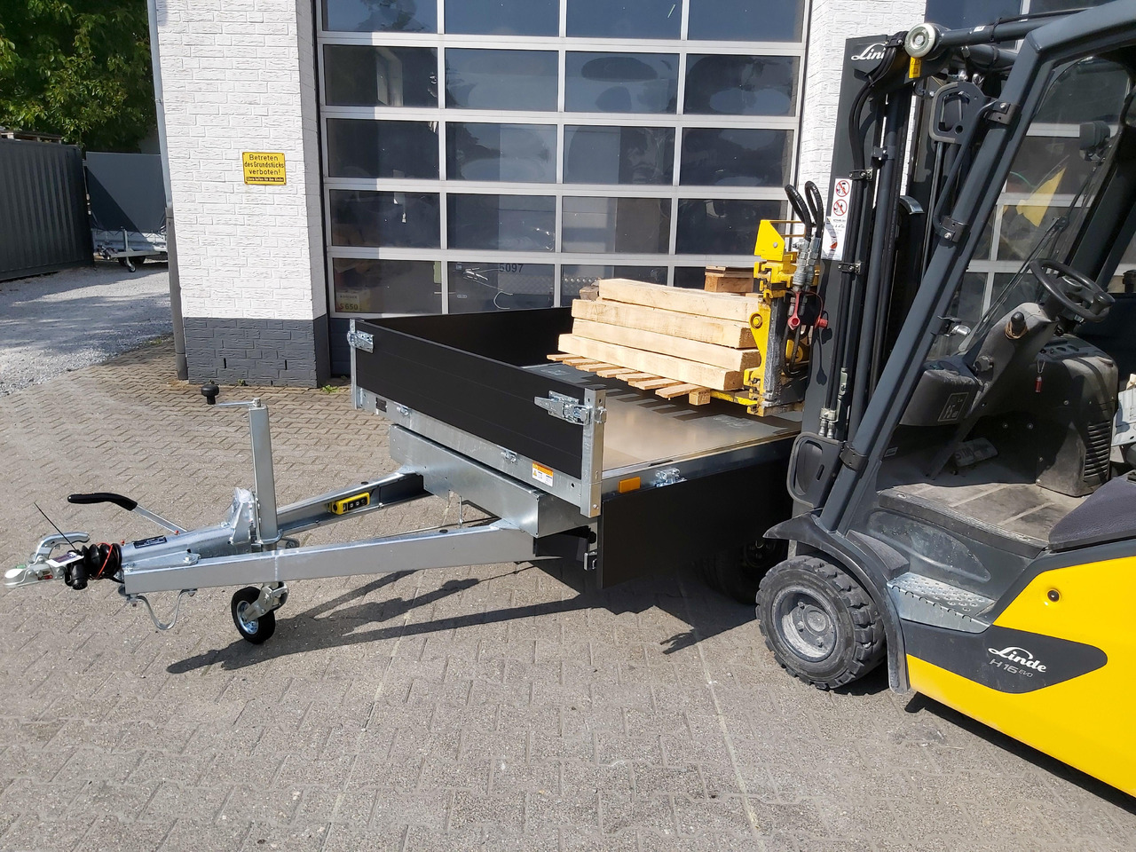 Saris Kipper K1 276 170 2700 2 E 276x170x30cm Elektro black Edition 13" 2700kg Januar Aktion - Kipper Anhänger: das Bild 2 Saris Kipper K1 276 170 2700 2 E 276x170x30cm Elektro black Edition 13" 2700kg Januar Aktion - Kipper Anhänger: das Bild 2