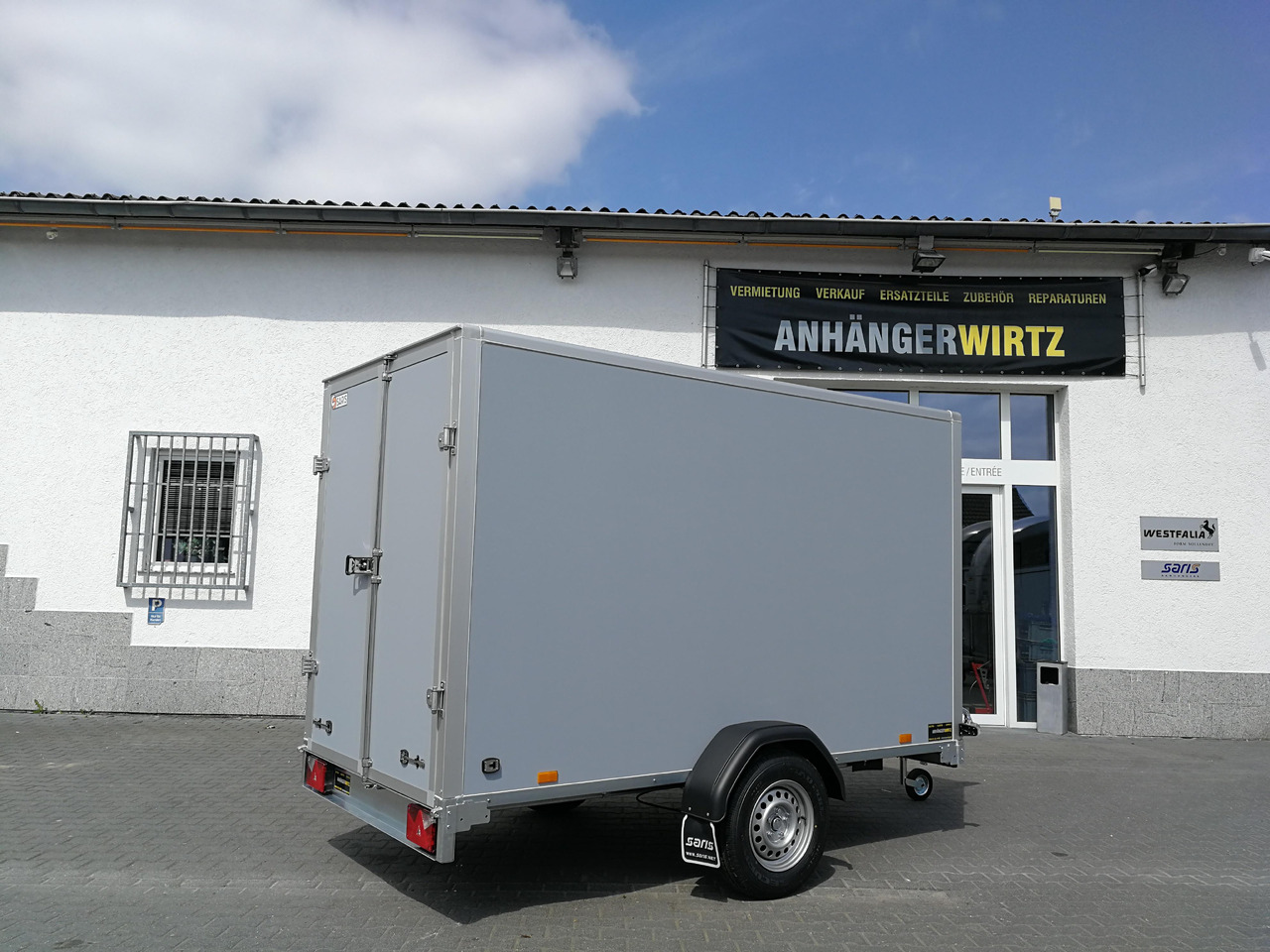 Saris Koffer GO 306 306x154x180cm GFK grau (M) 1500kg Modell 2025 - Koffer Anhänger: das Bild 2 Saris Koffer GO 306 306x154x180cm GFK grau (M) 1500kg Modell 2025 - Koffer Anhänger: das Bild 2