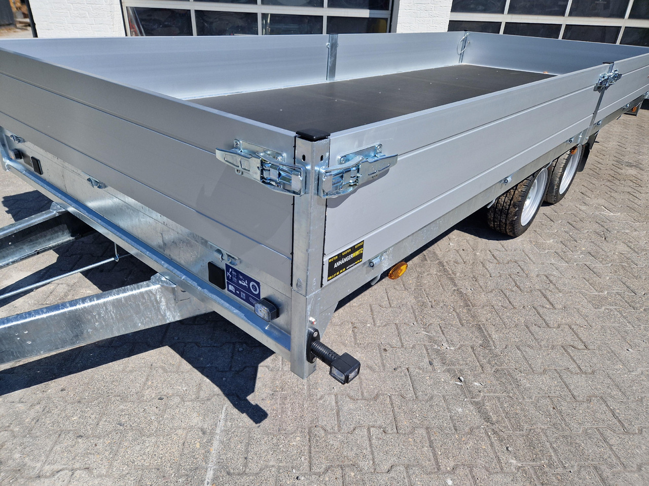 Saris PL HD 506 204 3500 2 506x204x35cm heavy duty LED Beleuchtung (XXL) Modell 2023 - Pritschenanhänger/ Plattformanhänger: das Bild 4 Saris PL HD 506 204 3500 2 506x204x35cm heavy duty LED Beleuchtung (XXL) Modell 2023 - Pritschenanhänger/ Plattformanhänger: das Bild 4