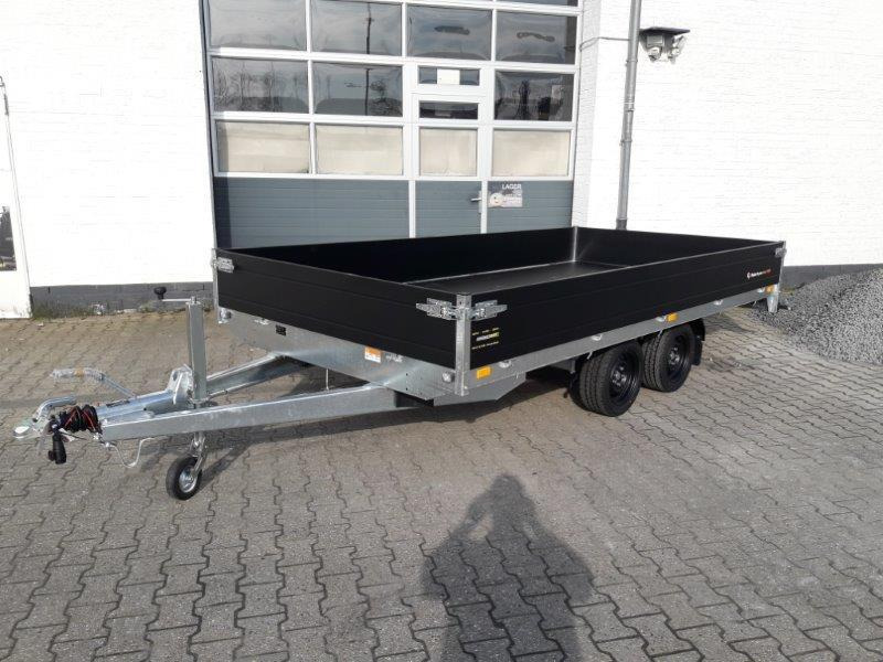 Saris PL406 204 2700 2 406x204x35cm black Edition LED Beleuchtung 13" ( XL) 2700kg Januar Aktion - Pritschenanhänger/ Plattformanhänger: das Bild 1 Saris PL406 204 2700 2 406x204x35cm black Edition LED Beleuchtung 13" ( XL) 2700kg Januar Aktion - Pritschenanhänger/ Plattformanhänger: das Bild 1
