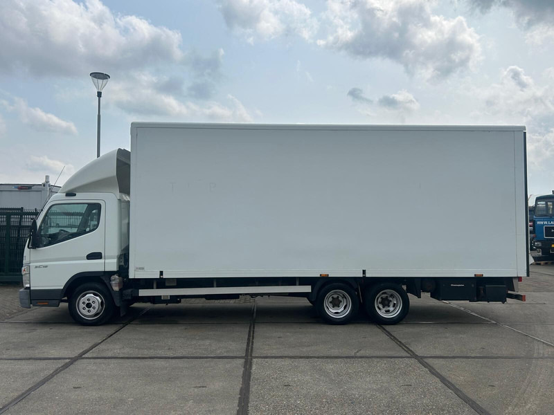 Mitsubishi Fuso CANTER 3C15 - Koffer LKW: das Bild 2 Mitsubishi Fuso CANTER 3C15 - Koffer LKW: das Bild 2