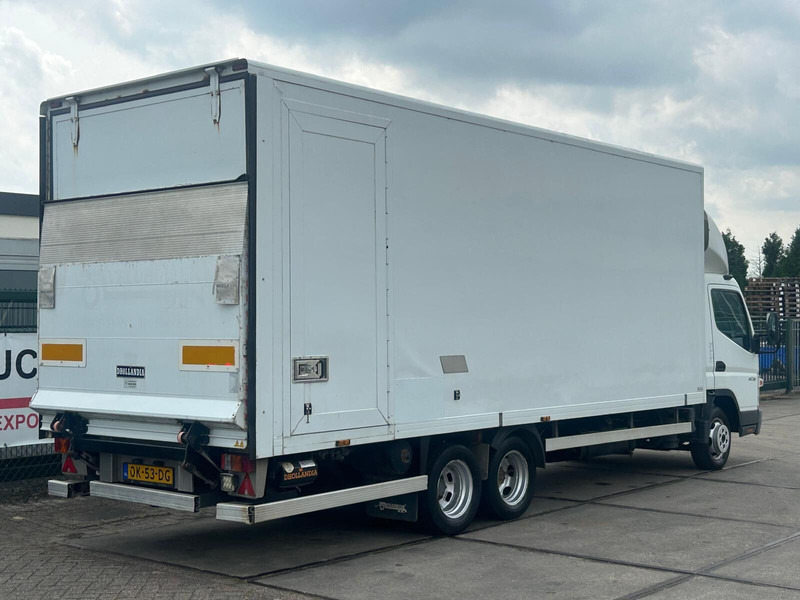 Mitsubishi Fuso CANTER 3C15 - Koffer LKW: das Bild 5 Mitsubishi Fuso CANTER 3C15 - Koffer LKW: das Bild 5