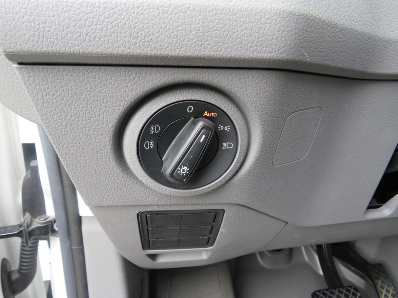 VOLKSWAGEN Crafter 35 L3H3 Kasten 4MOTION Navi ZV - Kastenwagen: das Bild 5 VOLKSWAGEN Crafter 35 L3H3 Kasten 4MOTION Navi ZV - Kastenwagen: das Bild 5