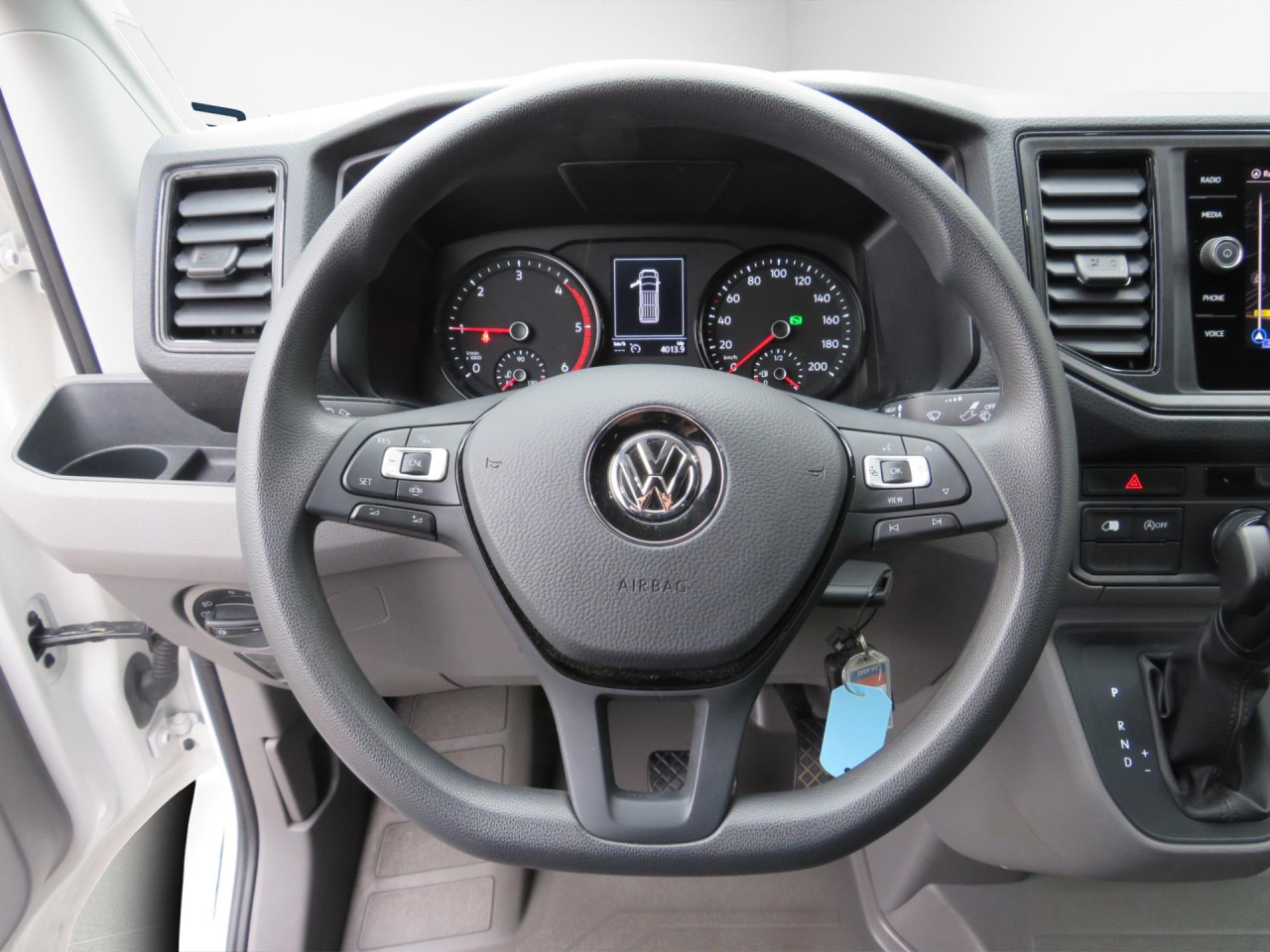 VOLKSWAGEN Crafter 35 L3H3 Kasten 4MOTION Navi ZV - Kastenwagen: das Bild 4 VOLKSWAGEN Crafter 35 L3H3 Kasten 4MOTION Navi ZV - Kastenwagen: das Bild 4