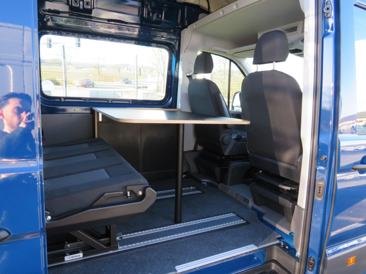 VOLKSWAGEN Crafter 55 L5 Superhochdach Doka BOTT-Ausbau Klima - Kastenwagen: das Bild 5 VOLKSWAGEN Crafter 55 L5 Superhochdach Doka BOTT-Ausbau Klima - Kastenwagen: das Bild 5