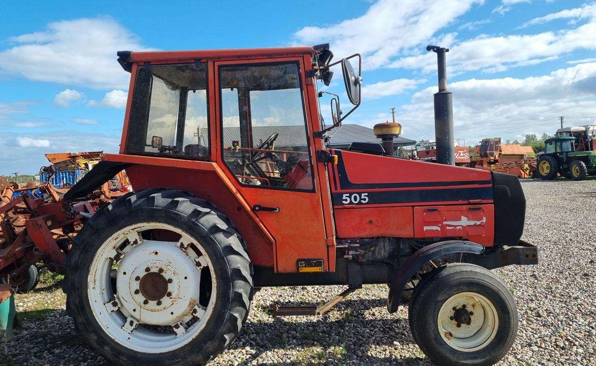 Valmet 505 - Traktor: das Bild 3 Valmet 505 - Traktor: das Bild 3