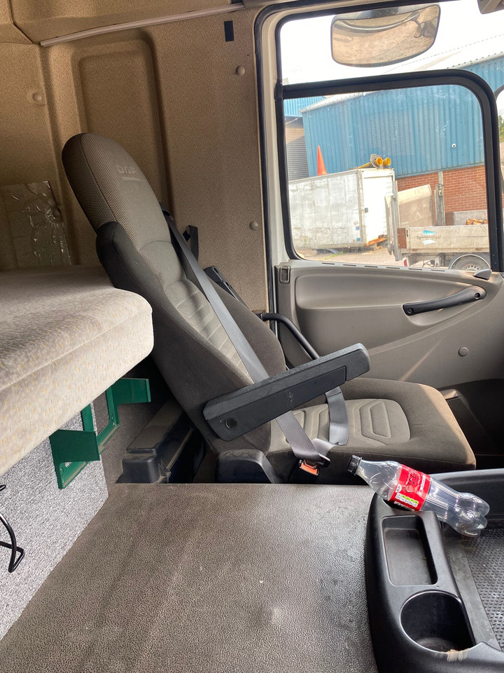 DAF CF 65 250 - Plane LKW: das Bild 3 DAF CF 65 250 - Plane LKW: das Bild 3
