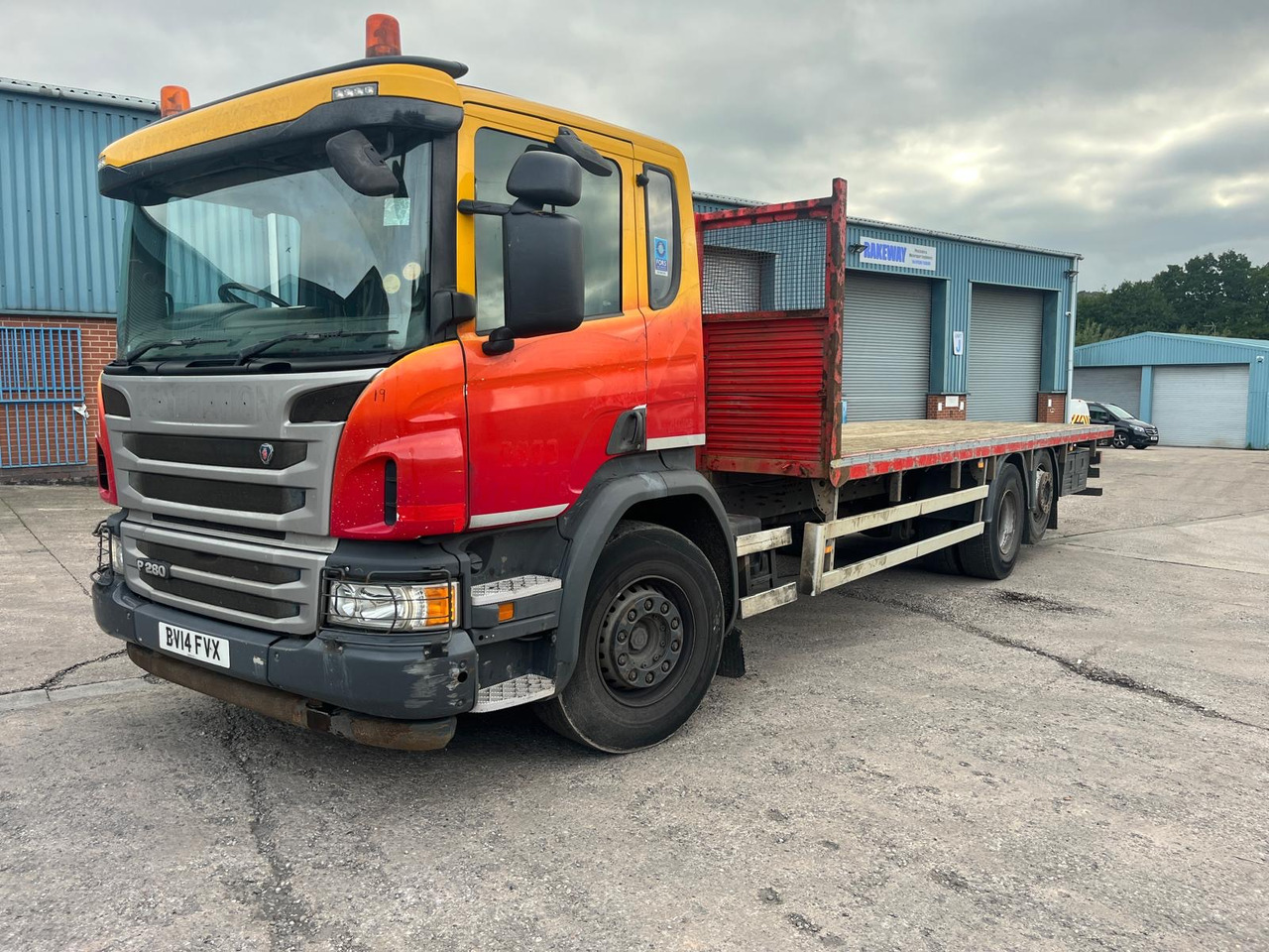 Scania P280 - Pritsche LKW: das Bild 2 Scania P280 - Pritsche LKW: das Bild 2