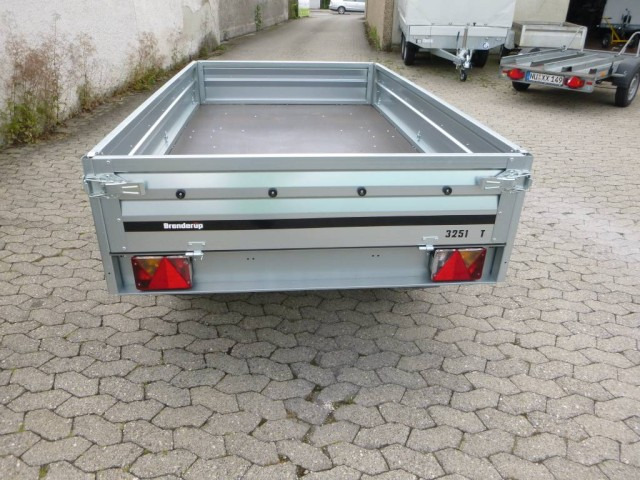 Brenderup 3251STB1300, 1000 kg, Stahl Hochlader, 2500 x 1420 x 350 mm - PKW Anhänger: das Bild 2 Brenderup 3251STB1300, 1000 kg, Stahl Hochlader, 2500 x 1420 x 350 mm - PKW Anhänger: das Bild 2
