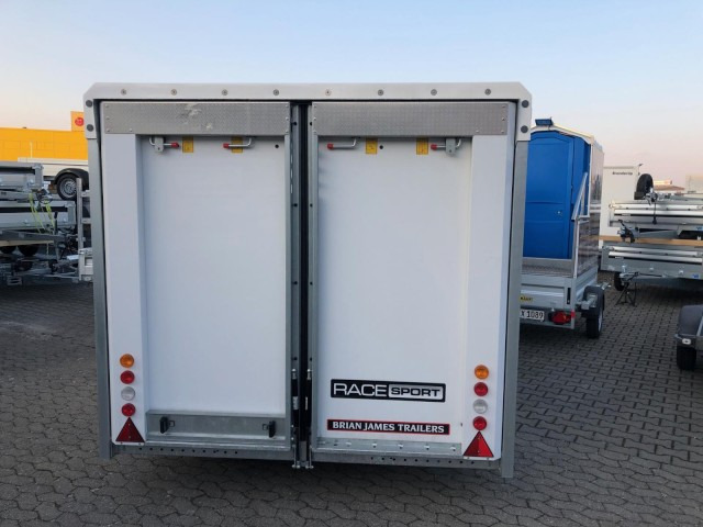 Brian James Race Sport, 340-5510, 5500 x 2100 mm, 3,0 to. 100 km/h, Seilw. - Autotransporter Anhänger: das Bild 5 Brian James Race Sport, 340-5510, 5500 x 2100 mm, 3,0 to. 100 km/h, Seilw. - Autotransporter Anhänger: das Bild 5
