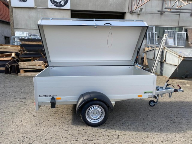 Humbaur HA 132513-5 mit Holz-Alu Deckel mit Reling 1300 kg, 2510 x 1310 x 500mm, 100 km/h - PKW Anhänger: das Bild 5 Humbaur HA 132513-5 mit Holz-Alu Deckel mit Reling 1300 kg, 2510 x 1310 x 500mm, 100 km/h - PKW Anhänger: das Bild 5