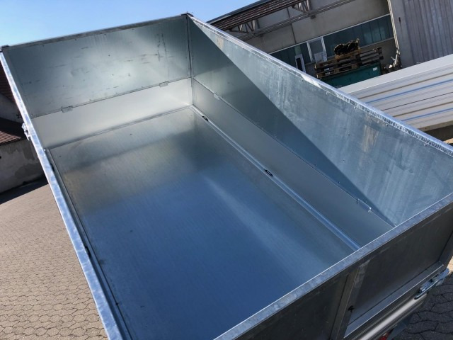 Humbaur HUK 182715 Heckkipper Blechaufsatz 1,8 t. 2680 x 1500 x 300mm - Kipper Anhänger: das Bild 2 Humbaur HUK 182715 Heckkipper Blechaufsatz 1,8 t. 2680 x 1500 x 300mm - Kipper Anhänger: das Bild 2