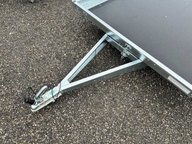 Neptun GN151, N7-255 multi, 750 kg 2550 x 1660 x 100 mm - PKW Anhänger: das Bild 2 Neptun GN151, N7-255 multi, 750 kg 2550 x 1660 x 100 mm - PKW Anhänger: das Bild 2