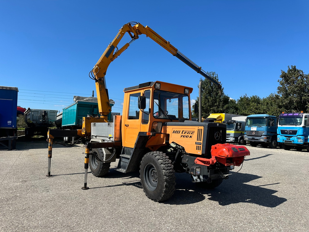 MERCEDES-BENZ MB Trac 700K Brücke-Kran-Seilwinde - Kommunaltraktor: das Bild 3 MERCEDES-BENZ MB Trac 700K Brücke-Kran-Seilwinde - Kommunaltraktor: das Bild 3