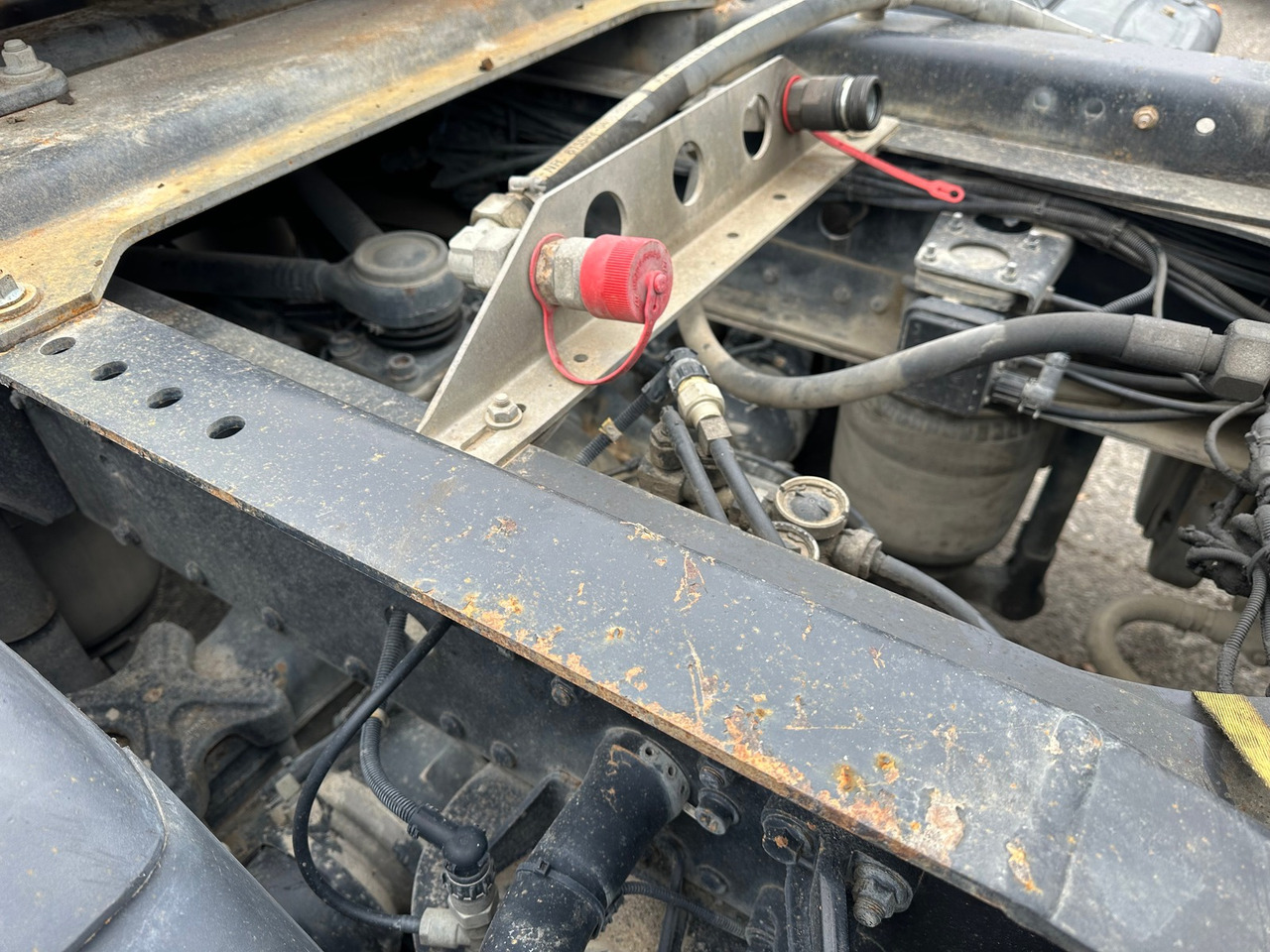 Sattelzugmaschine MAN TGS 33.500 6x4: das Bild 6