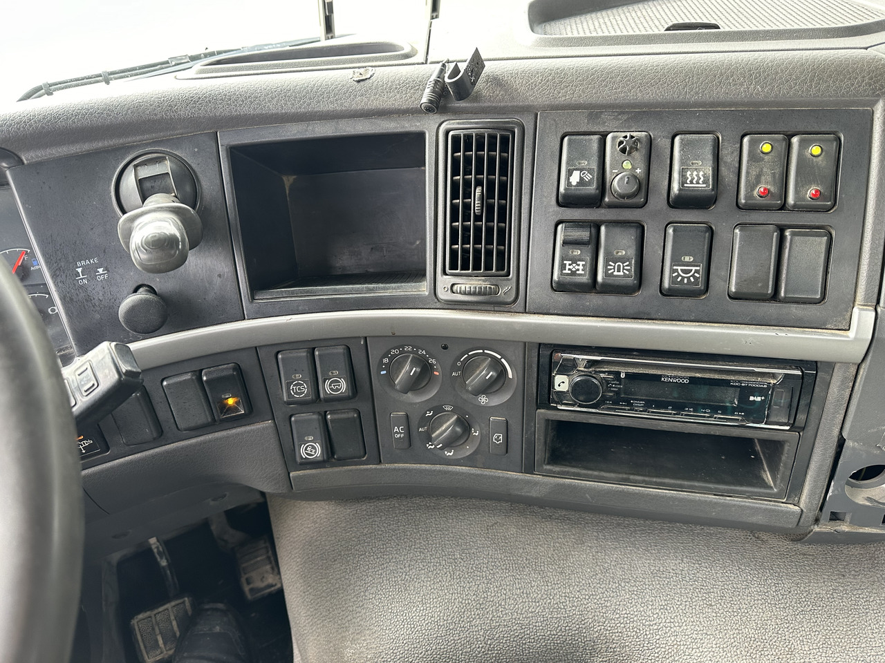 Abrollkipper VOLVO FMX 420 440 460 480 8x4 Kettengäret sörling mulde: das Bild 10