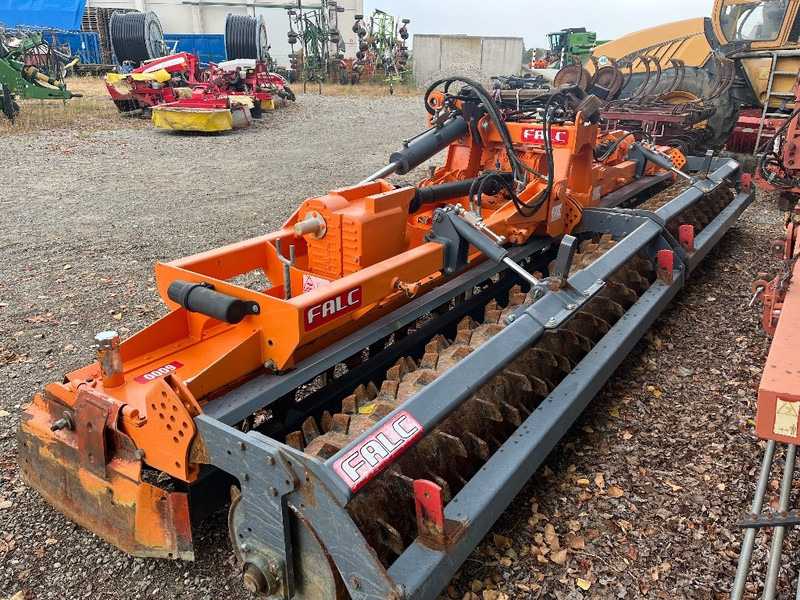 Falc Super Magnum 6000 P - Kreiselegge: das Bild 4 Falc Super Magnum 6000 P - Kreiselegge: das Bild 4