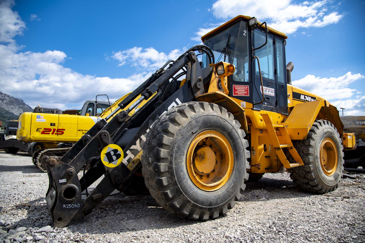 HYUNDAI HL740TM-7 for parts - Radlader: das Bild 1 HYUNDAI HL740TM-7 for parts - Radlader: das Bild 1