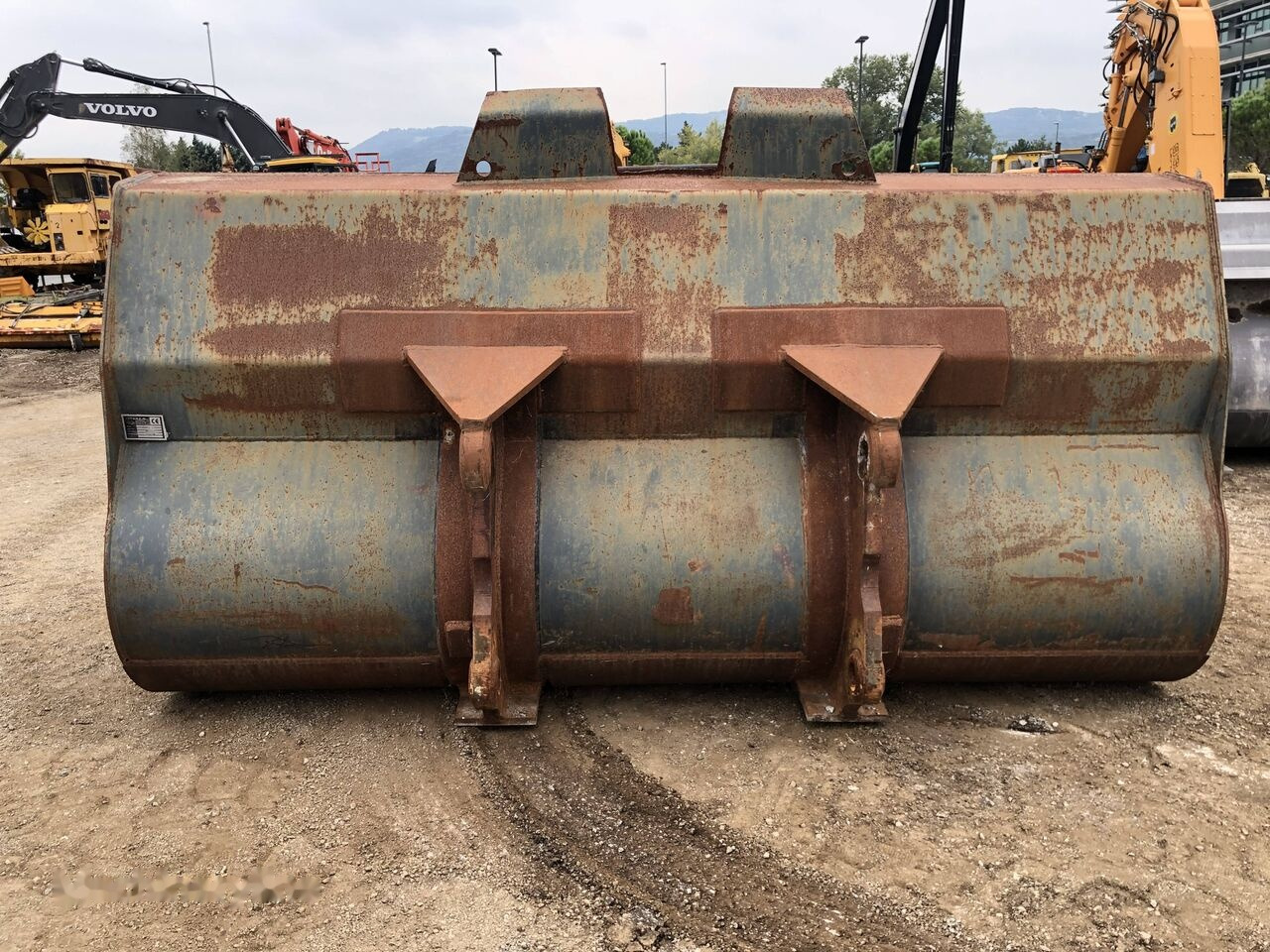 Loader bucket 3400 mm Volvo - Ladeschaufel: das Bild 4 Loader bucket 3400 mm Volvo - Ladeschaufel: das Bild 4