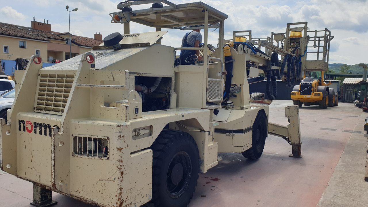 Normet Himec 9905 BT - Bergbaumaschine: das Bild 4 Normet Himec 9905 BT - Bergbaumaschine: das Bild 4