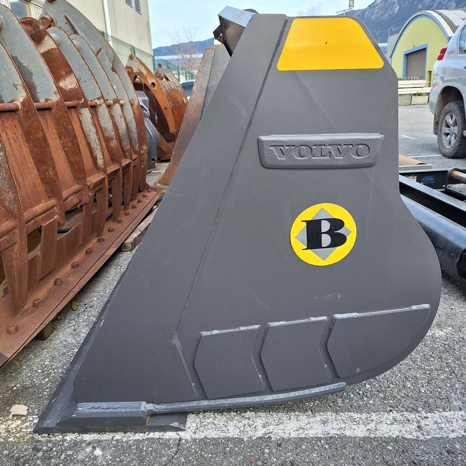VOLVO 2880 mm for 18-22 ton wheel loaders - Ladeschaufel für Radlader: das Bild 2 VOLVO 2880 mm for 18-22 ton wheel loaders - Ladeschaufel für Radlader: das Bild 2