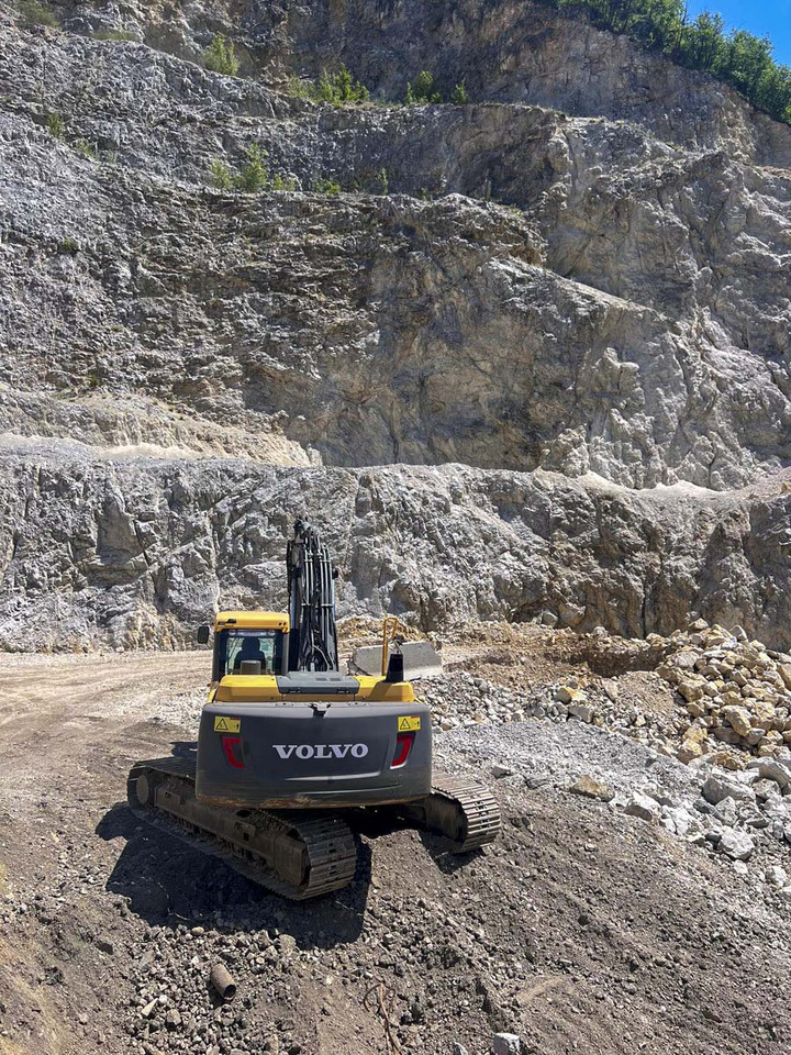VOLVO EC220D - Kettenbagger: das Bild 3 VOLVO EC220D - Kettenbagger: das Bild 3