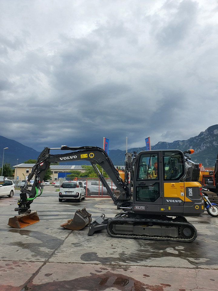 VOLVO EC60E - Minibagger: das Bild 2 VOLVO EC60E - Minibagger: das Bild 2