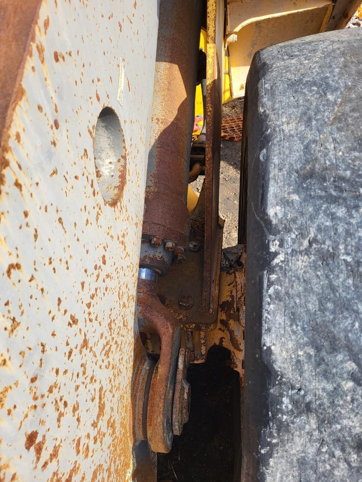 Volvo lifting hydraulic cylinder - Hydraulikzylinder für Radlader: das Bild 2 Volvo lifting hydraulic cylinder - Hydraulikzylinder für Radlader: das Bild 2