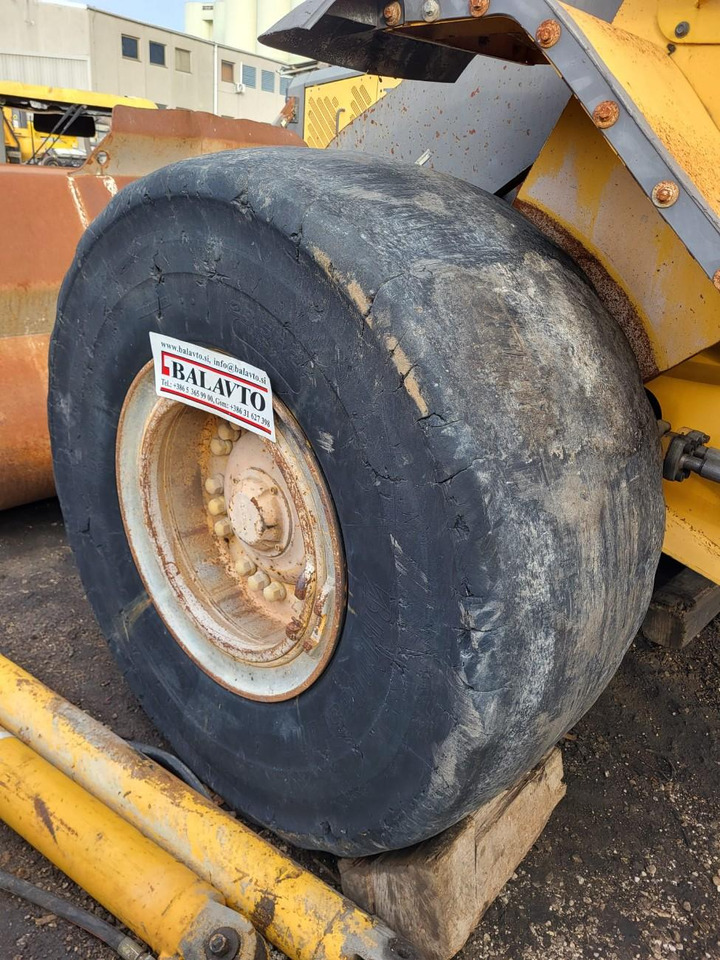 Volvo rims - Felge für Lader: das Bild 2 Volvo rims - Felge für Lader: das Bild 2