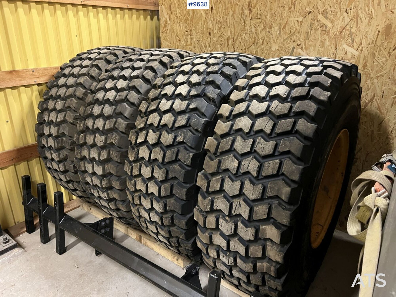 4 Nokian 20.5R25 tires on rims - Komplettrad für Baumaschine: das Bild 1 4 Nokian 20.5R25 tires on rims - Komplettrad für Baumaschine: das Bild 1