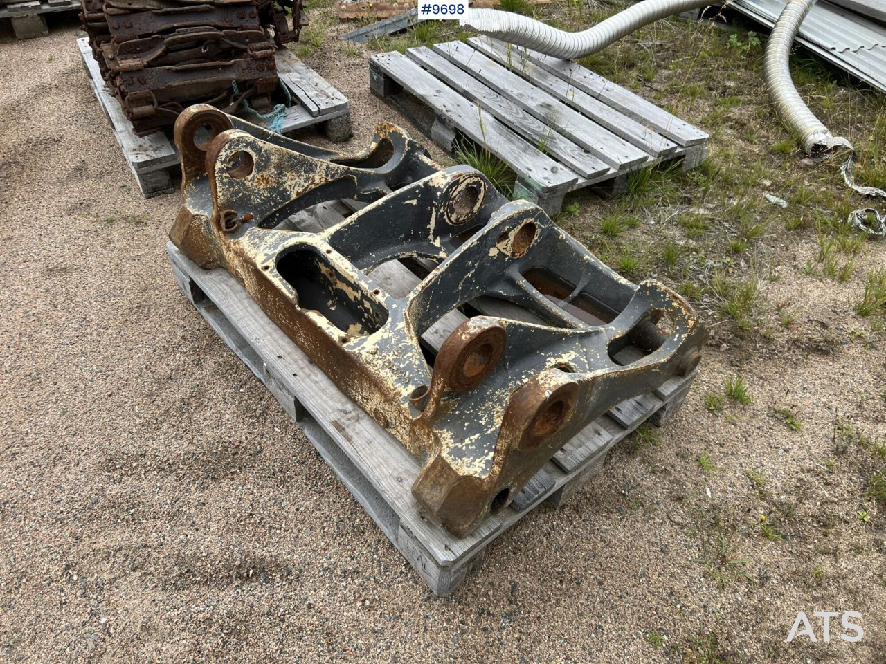 Volvo bracket - Anbauteil: das Bild 2 Volvo bracket - Anbauteil: das Bild 2