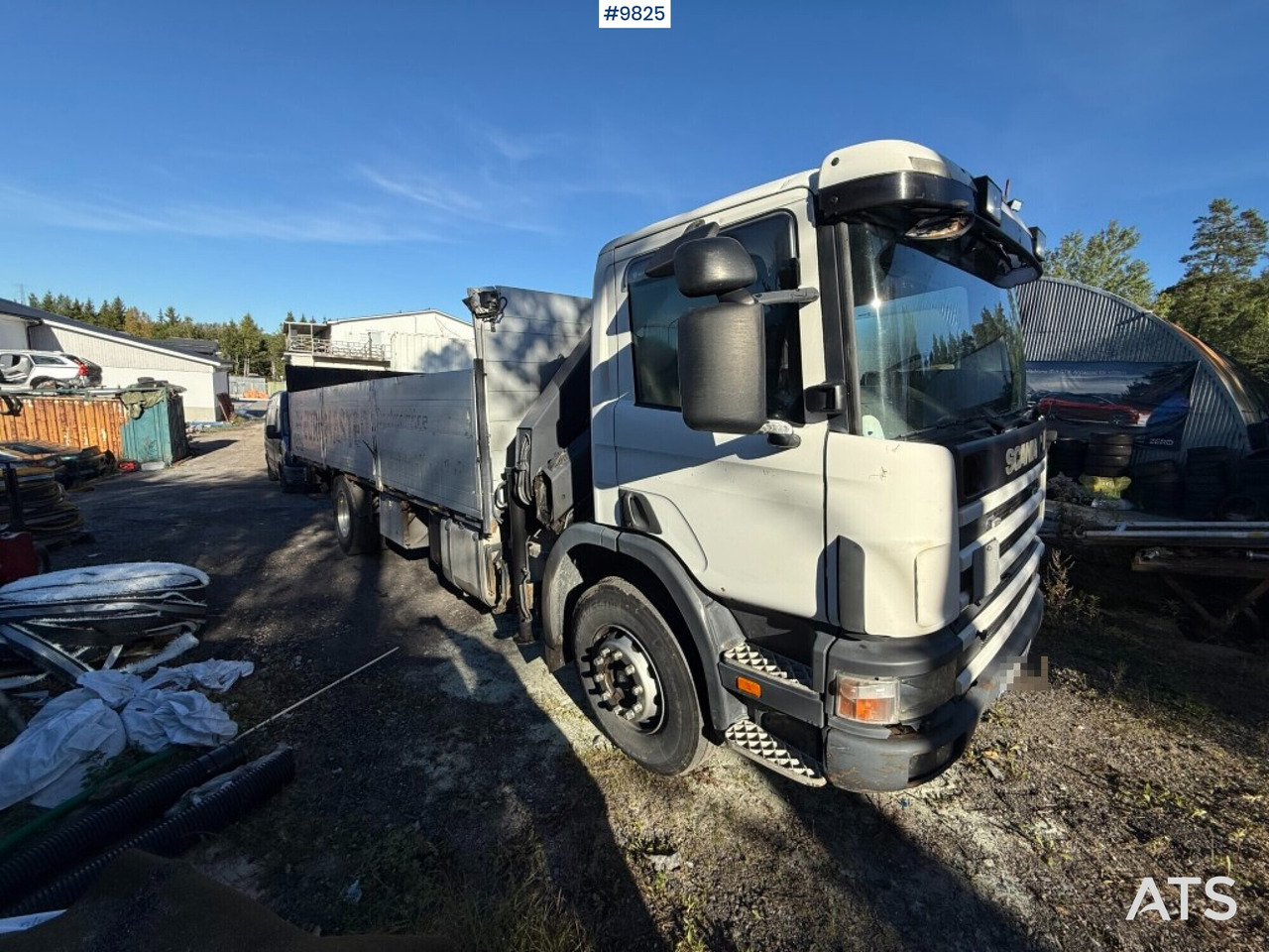 Crane truck Scania P94 230 with tail lift - Pritsche LKW, Autokran: das Bild 2 Crane truck Scania P94 230 with tail lift - Pritsche LKW, Autokran: das Bild 2