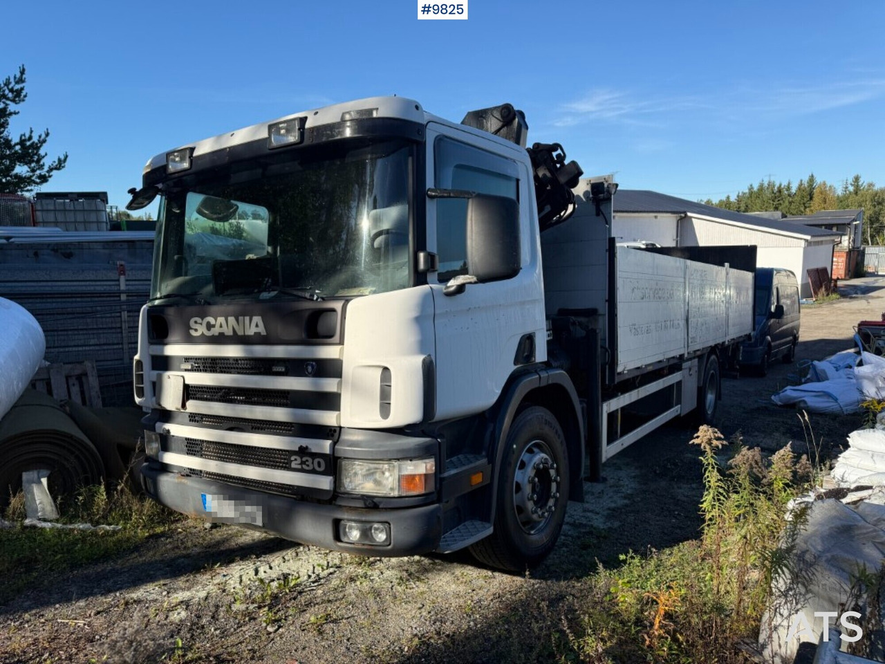 Crane truck Scania P94 230 with tail lift - Pritsche LKW, Autokran: das Bild 1 Crane truck Scania P94 230 with tail lift - Pritsche LKW, Autokran: das Bild 1