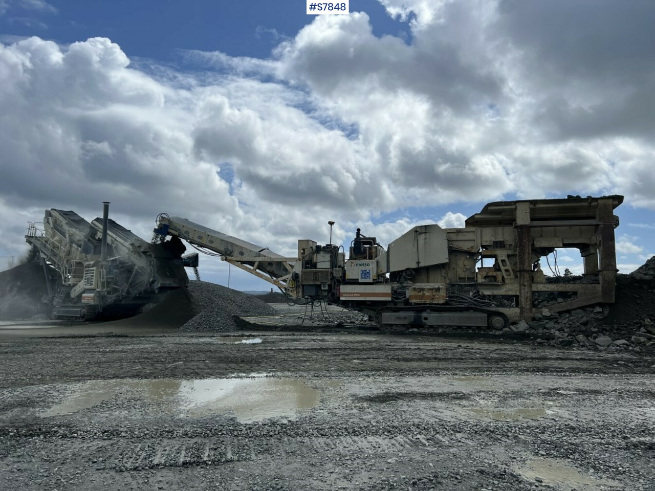Crusher on tracks, Metso Lokotrack LT 330D (See video) - Brecher: das Bild 1 Crusher on tracks, Metso Lokotrack LT 330D (See video) - Brecher: das Bild 1