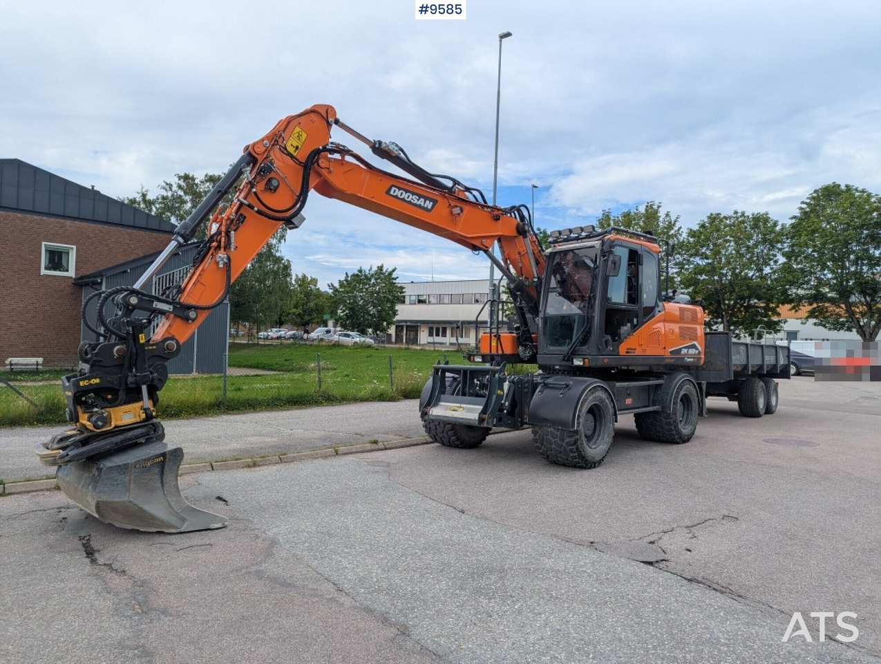 Excavator Doosan DX160W-7 with tipper (SEE VIDEO) - Mobilbagger: das Bild 1 Excavator Doosan DX160W-7 with tipper (SEE VIDEO) - Mobilbagger: das Bild 1