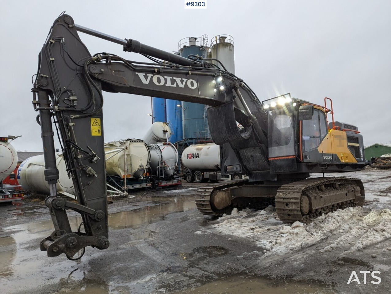 Excavator Volvo EC 380 EL (SEE VIDEO) - Kettenbagger: das Bild 1 Excavator Volvo EC 380 EL (SEE VIDEO) - Kettenbagger: das Bild 1