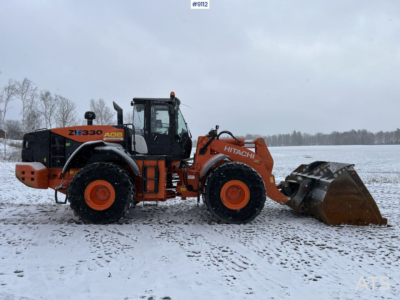 Hitachi ZW 330-5B Wheel loader with bucket (VIDEO) - Radlader: das Bild 3 Hitachi ZW 330-5B Wheel loader with bucket (VIDEO) - Radlader: das Bild 3