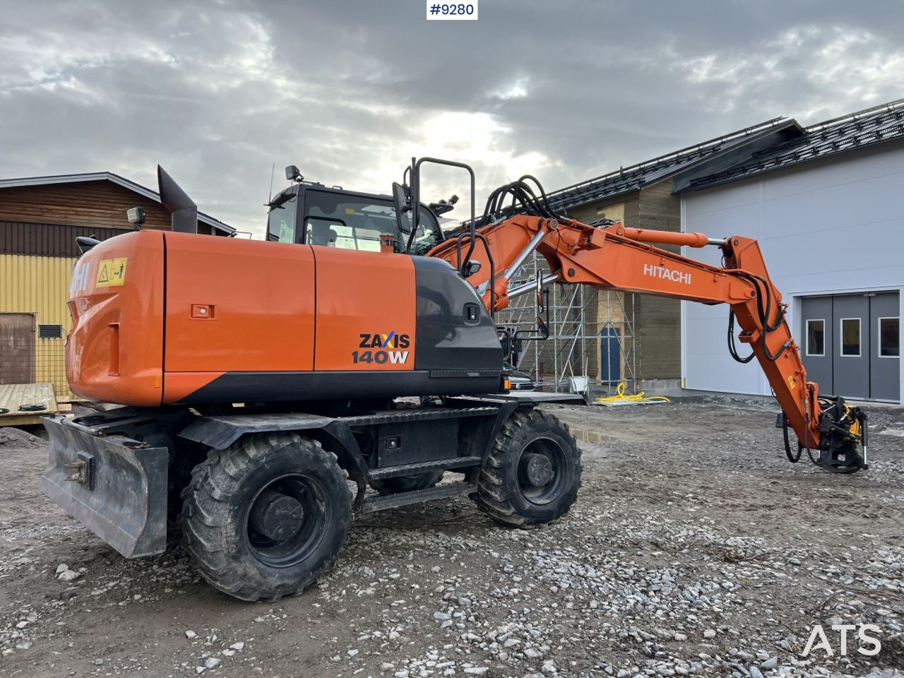 Hitachi ZX 140 W-5B wheeled excavator with gears (VIDEO) - Mobilbagger: das Bild 4 Hitachi ZX 140 W-5B wheeled excavator with gears (VIDEO) - Mobilbagger: das Bild 4